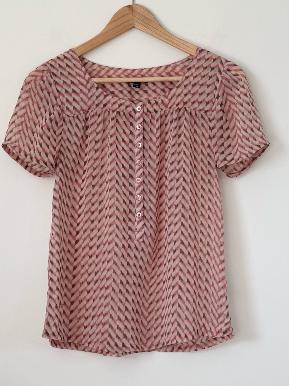 GAP Boho Chic Sheer Pink Chevron Button-Front Women's Top